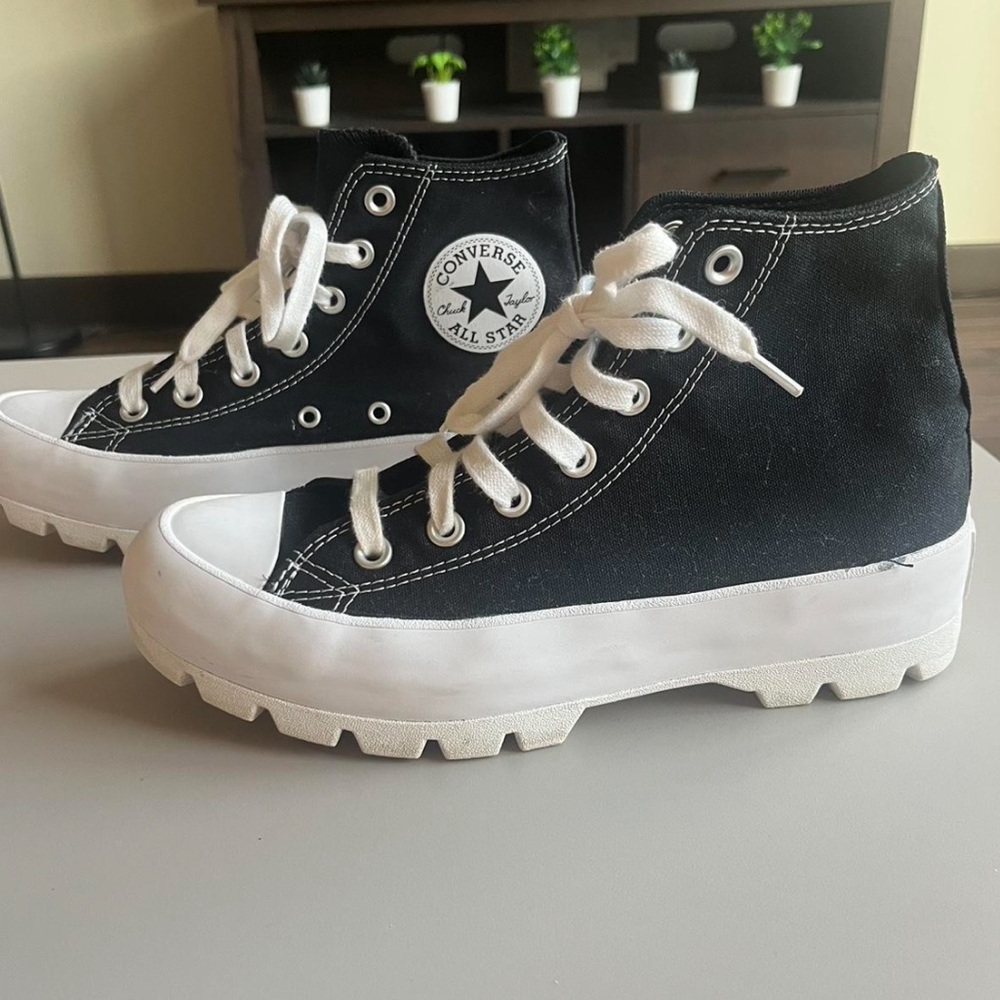 Black platform converse